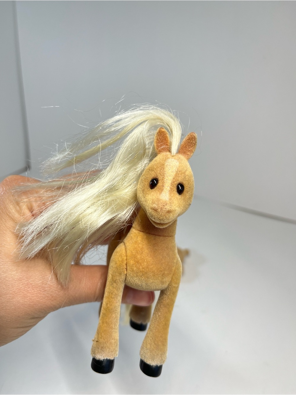 Calico Critters Willow Horse Pony Show Figure Sylvanian Families Bunny Rabbit - Picture 4 of 16